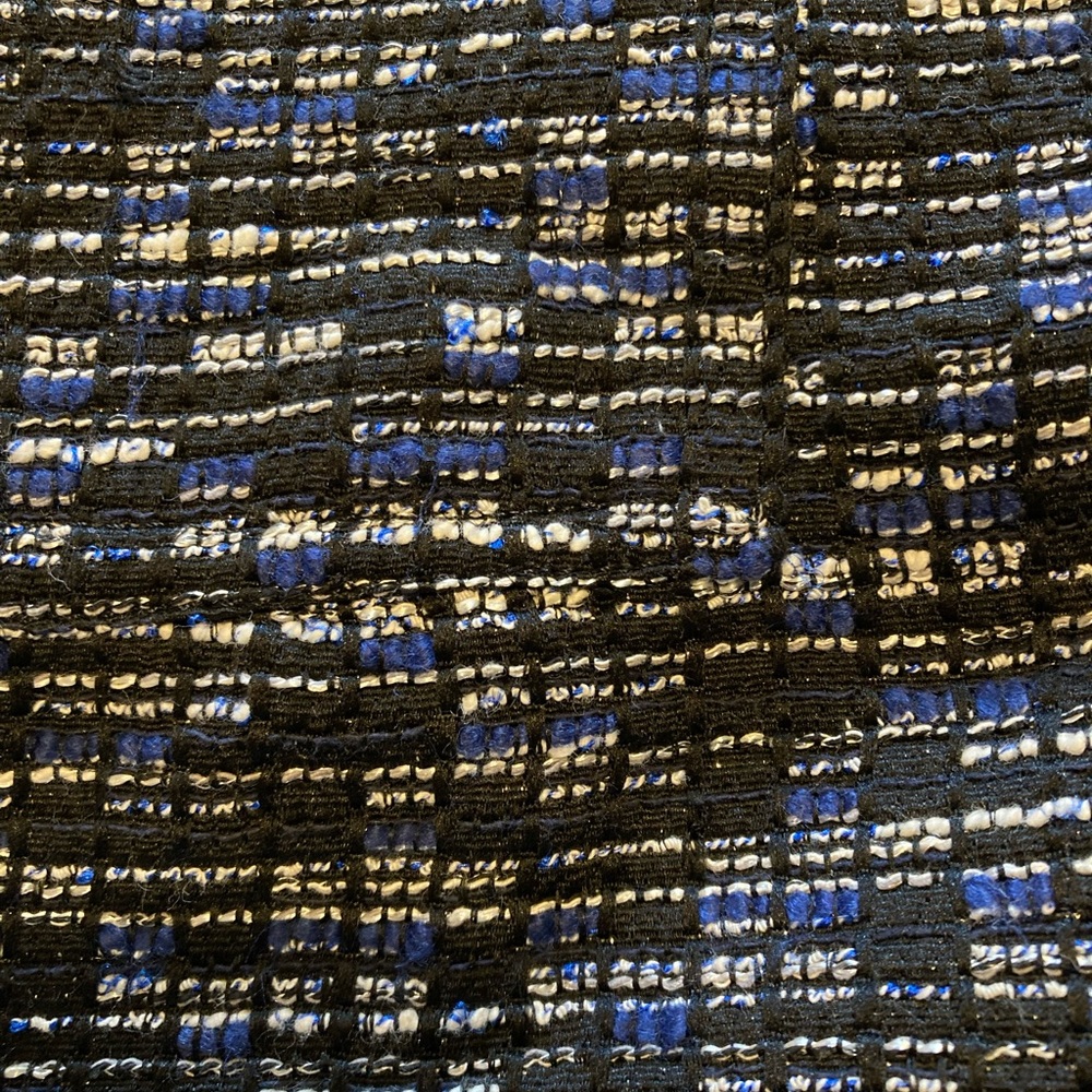 Banana Republic NWOT front pocket skirt - Picture 6 of 6
